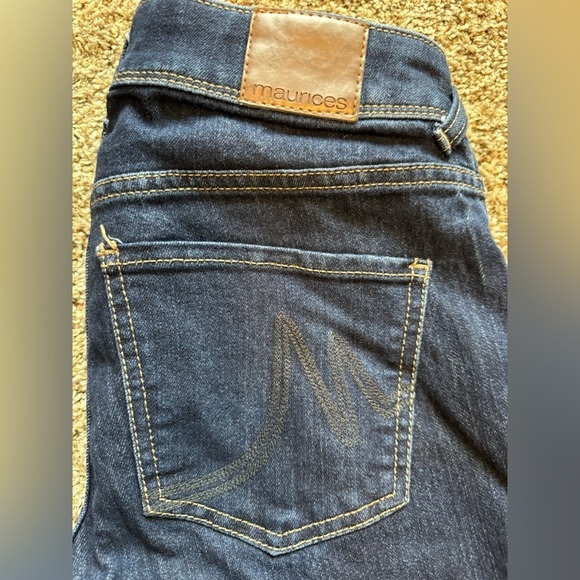 Maurices Jeans - Picture 2 of 9